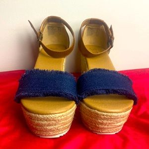 Wedge platforms 2000’s